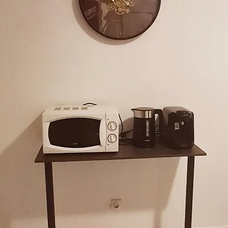 Apartment Au Pied De Montmartre Dans Avec Gardien Et De Surveillance